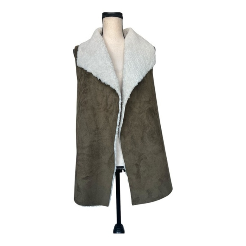NWT Madison & Lola Faux Shearling Green Vest, Soft Open Front Size L